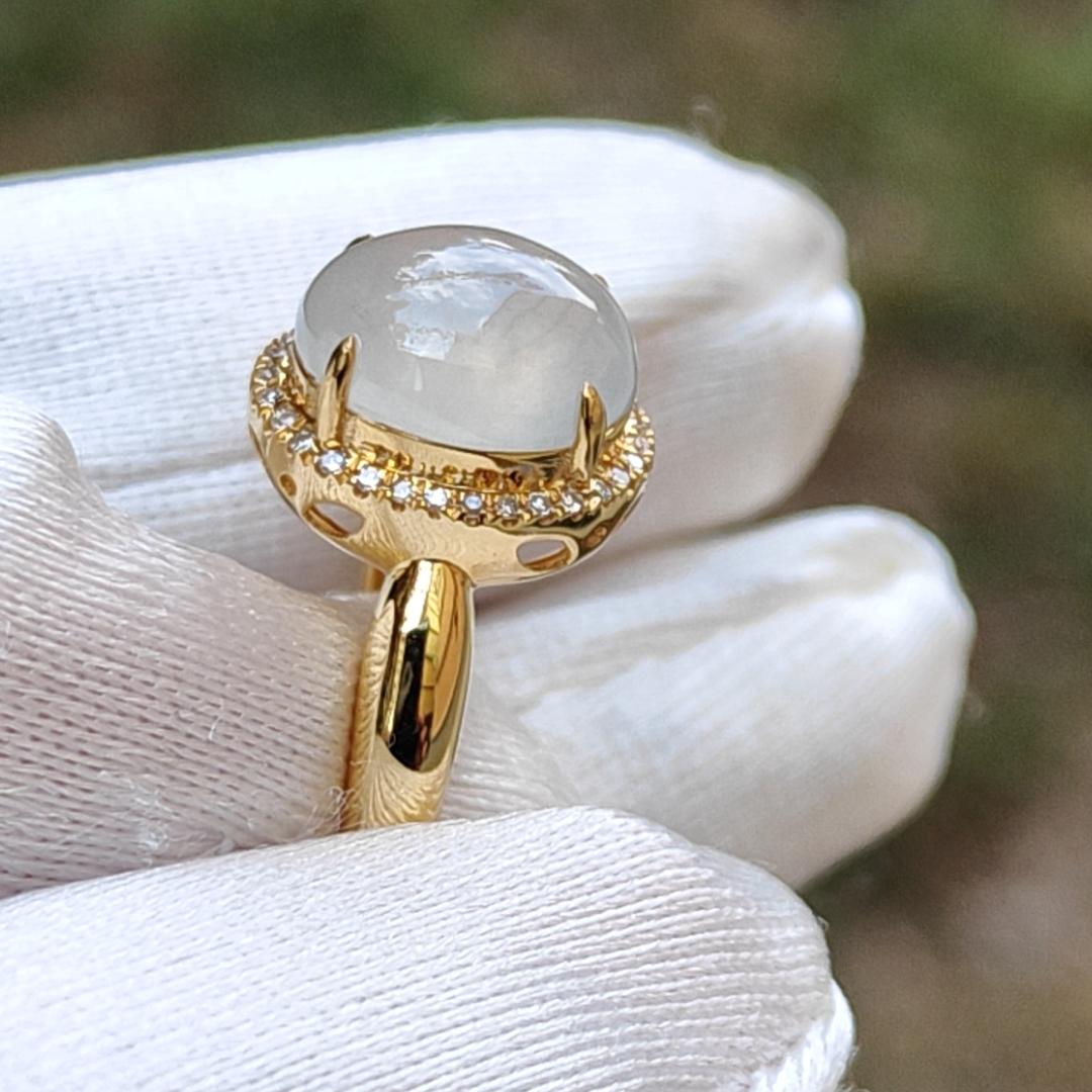 Icy Translucent Premium Quality Natural Type A Jadeite Jade crafted as Oval Cabochon set on 18k gold with diamonds as Ring with certificate weigh 2.54 grams, Finger Size 15mm, Measurement 9.9 * 8.2 * 4.5 mm (18kring22) Yi Pin Qian
