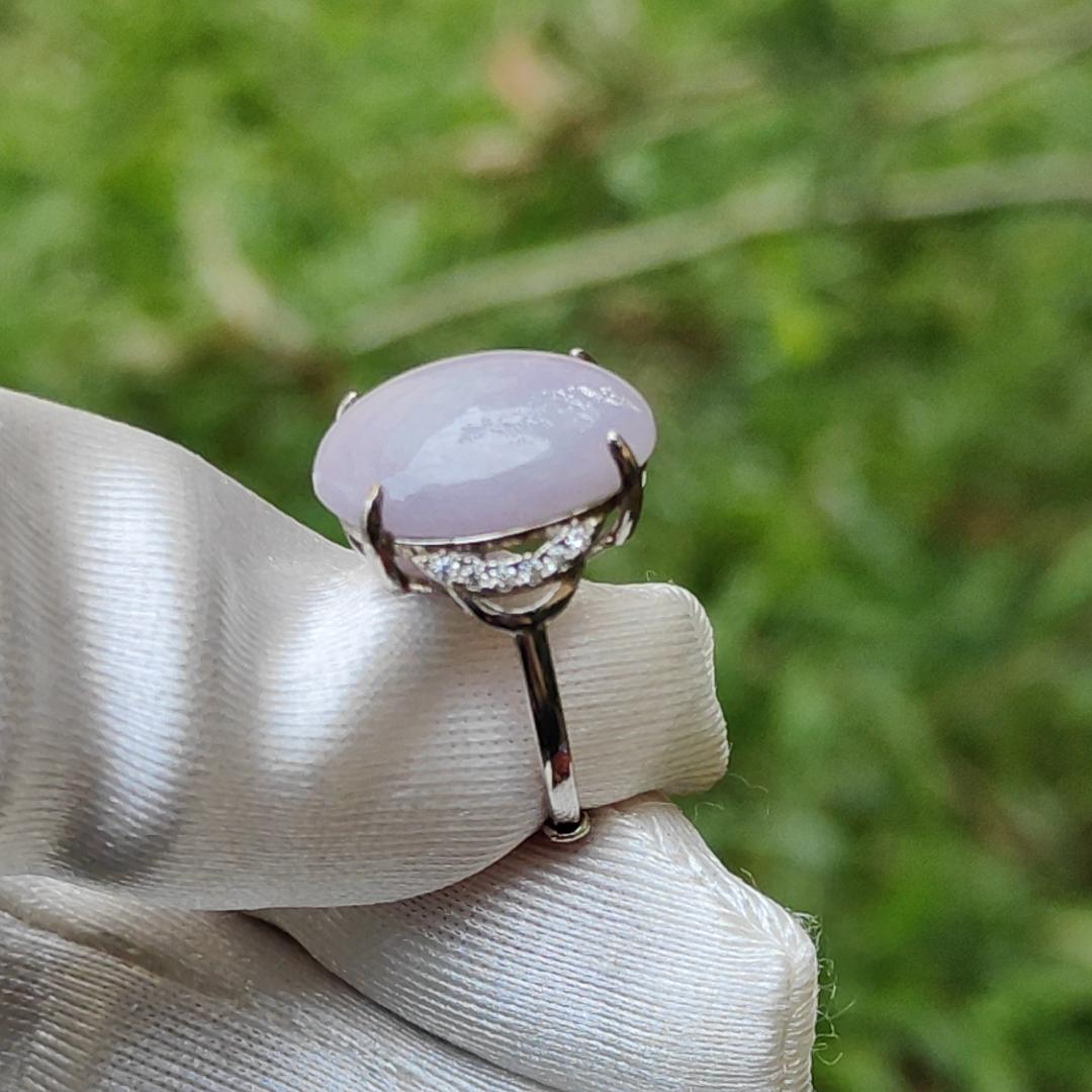 S925 Setting with Lavender Cabochon 15.6 * 12.3 * 5.2 mm Natural Type A Jadeite Jade Ring with certificate weigh 3.23 grams, finger size adjustable (s925ring4) Yi Pin Qian