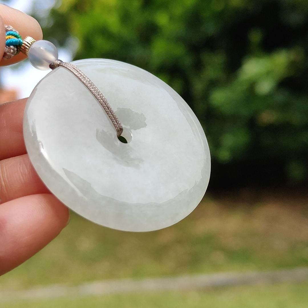 Limited Time Offer - Natural Type A Jadeite Jade Crafted as the shape of Donut as pendant with certificate weigh 24.58 grams, measurement 41.2 * 6.3 mm (pendant211) Yi Pin Qian