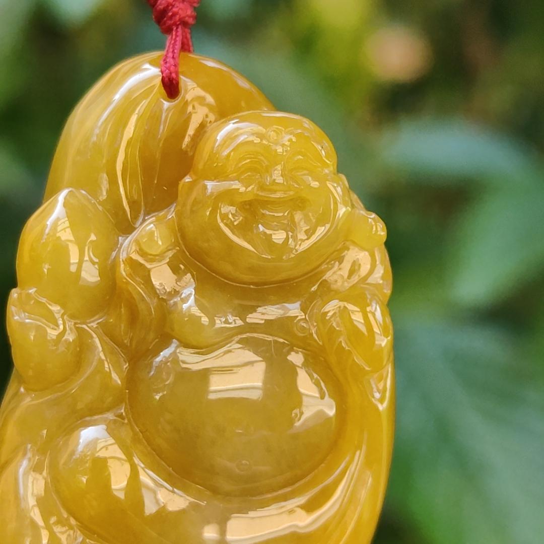 Full Yellow Old Mine Natural Type A Jadeite pendant carved with Laughing Buddha represents Tolerance and wisdom, humor, happy spirit, come with certificate weight 35.13 grams, 49.30 * 27.90 * 14.30 mm, suitable for daily wear on all occasions (pendant96) Yi Pin Qian