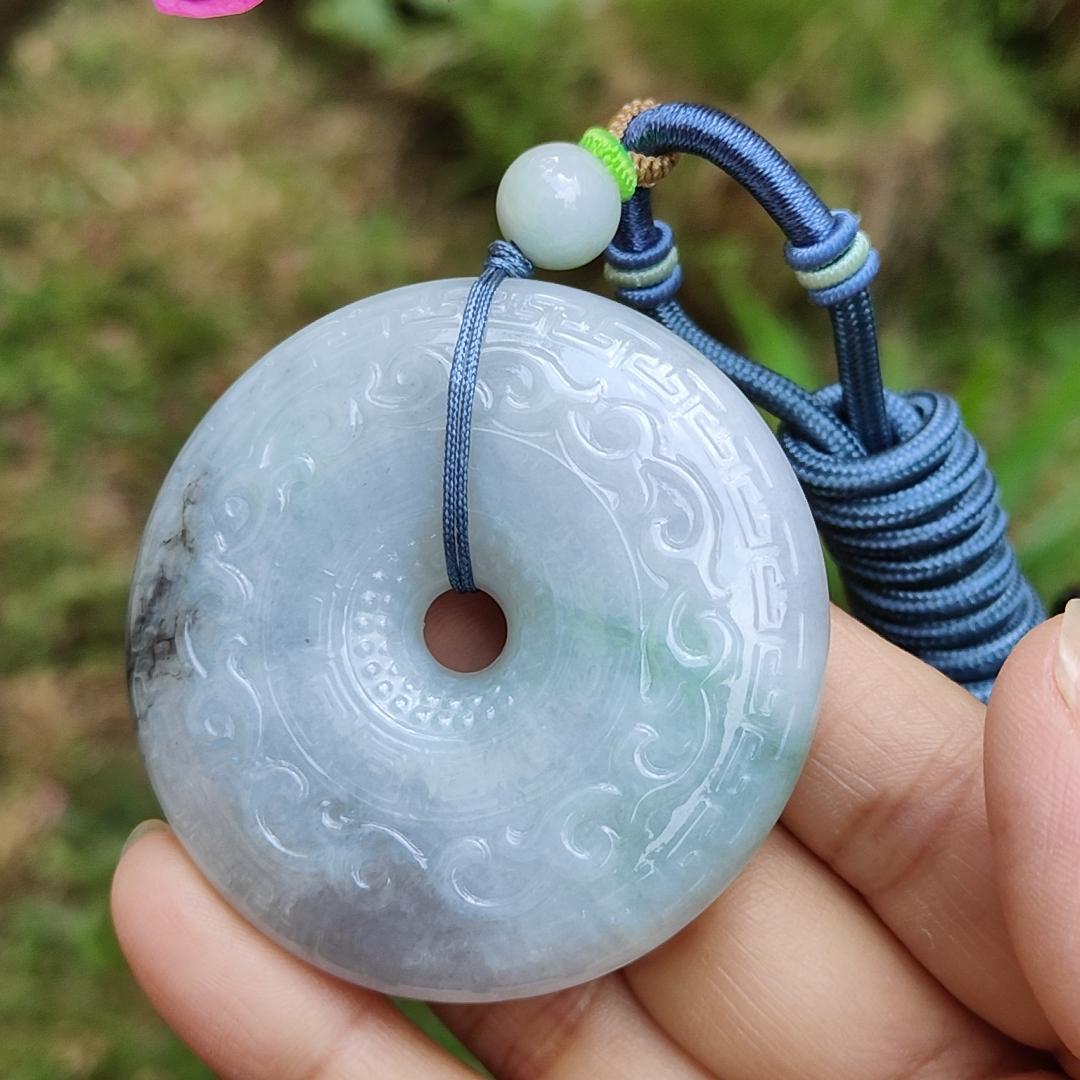 Hugh Natural Type A Jadeite Pendant Crafted as Dounut with beautiful archaize style with floating green and some wuji with Purple Hue, QIC Labs approved cert weigh 71.13 grams, 54.3 * 54.3 * 12.2 mm, symbols of Everything is going well (pendant64) Yi Pin Qian