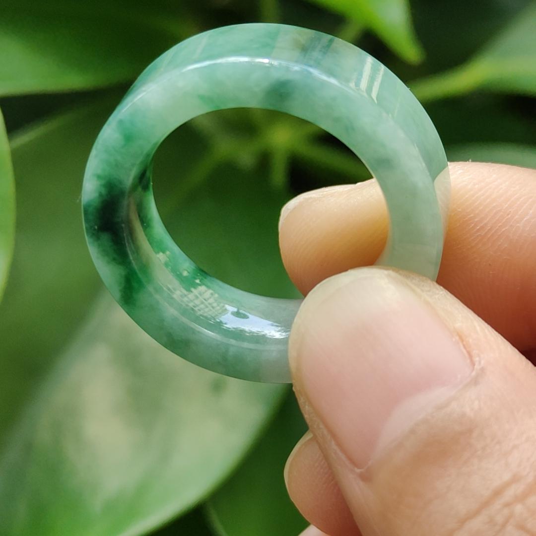High Quality Green,Green Patches Natural Type A Jadeite Jade crafted as Ring, finger size 19.1mm, QIC approved labs certificate weighs 7.68 grams, measurement 7.7 * 4.4 mm (ring8) Yi Pin Qian