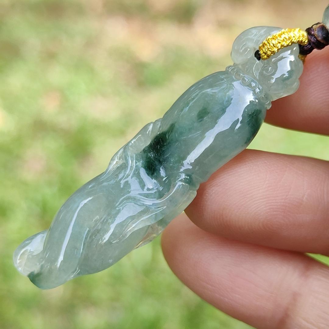 High Quality Light Green with Green Natural Type A Jadeite Jade crafted with shape of Ginseng as Pendant, certificate weighs 7.63 grams, measurement 48.2 * 12.7 * 7.1 mm (pendant277) Yi Pin Qian
