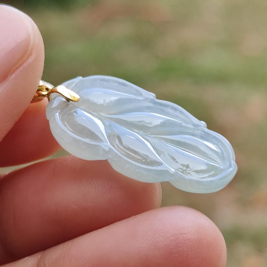 High Quality Icy Light Green Hue Natural Type A Jadeite Jade crafted as Leaf with 18k Gold Clasp, certificate weigh 3.85 grams, measurement 27.2 * 14.9 * 4.8 mm (18kp35) Yi Pin Qian