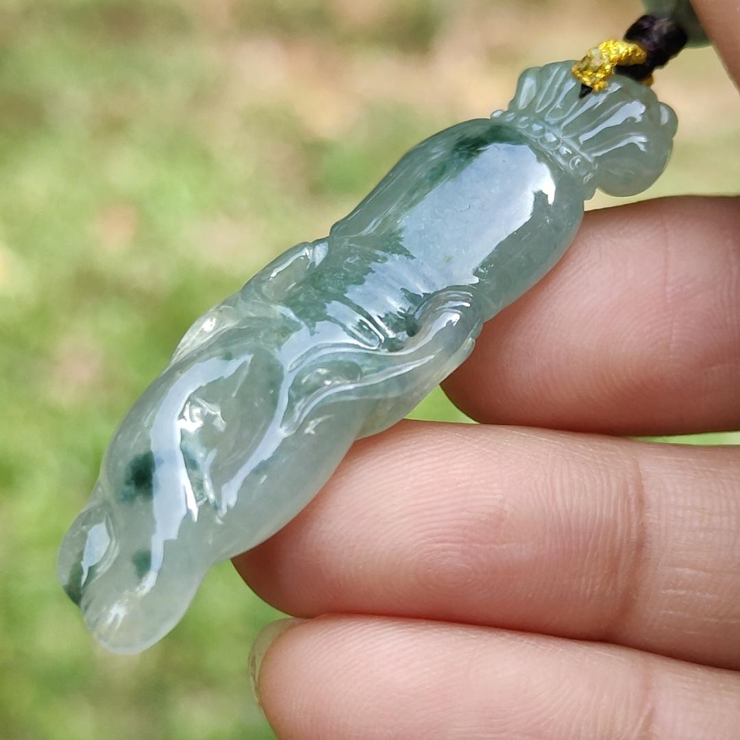 High Quality Light Green with Green Natural Type A Jadeite Jade crafted with shape of Ginseng as Pendant, certificate weighs 7.63 grams, measurement 48.2 * 12.7 * 7.1 mm (pendant277) Yi Pin Qian