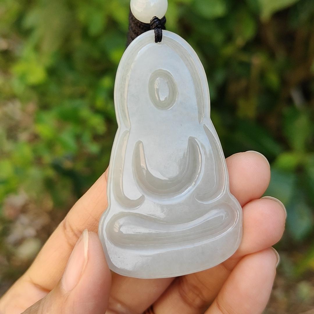 Semi Icy Natural Type A Jadeite Pendant carved as Guanyin with certificate weighs 23.87 grams, 60.3 * 37.1 * 6.2 mm, represents Compassion, wisdom and peace, suitable for daily wear (pendant83) Yi Pin Qian
