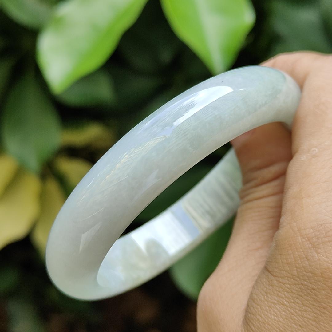 New Arrival Good Quality Natural Type A Jadeite Jade Peace Bangle Size 57mm certificate weighs 58.78 grams, Width: 13.2 mm Thickness: 8.1 mm (bangle21) Yi Pin Qian Jadeites Jade Jewelry ~Your Precious Quintessential ~ Singapore