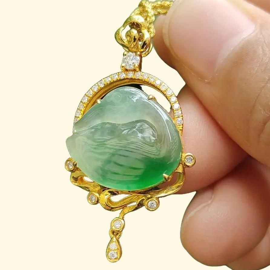 Very Rare Premium Natural Type A Jadeite-Jade with Green and Green Hue, Good Translucent, set with 18k Gold crafted as Swan Pendant, certificate weighs 3.55 grams, measurement 37 * 20 * 6.5 mm (18kp67) Yi Pin Qian Jadeites Jade Jewelry ~Your Precious Quintessential ~ Singapore