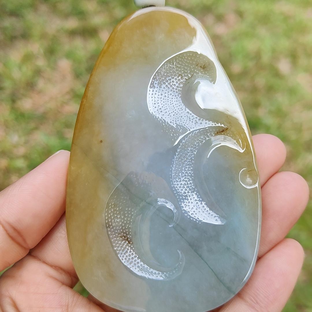 Hugh High Quality Light Green, Yellow Brown and Red Natural Type A Jadeite Jade crafted as Guanyin for Pendant, certificate weighs 79.47 grams, measurement 83.3 * 52.6 * 8.5 mm (pendant282) Yi Pin Qian