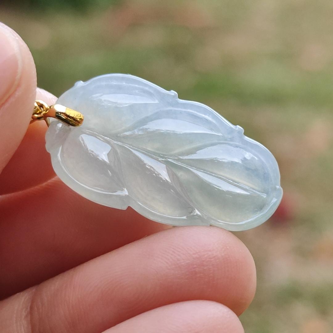High Quality Icy Light Green Hue Natural Type A Jadeite Jade crafted as Leaf with 18k Gold Clasp, certificate weigh 3.85 grams, measurement 27.2 * 14.9 * 4.8 mm (18kp35) Yi Pin Qian