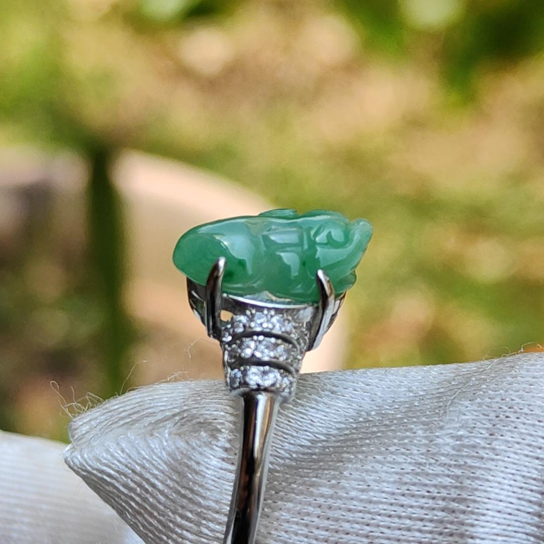 Green Natural Type A Jadeite Jade crafted with Pixiu set on adjustable S925 as a Ring with certificate weigh 2.6 grams, measurement 12.2 * 7 * 4.9 (s925ring9) Yi Pin Qian