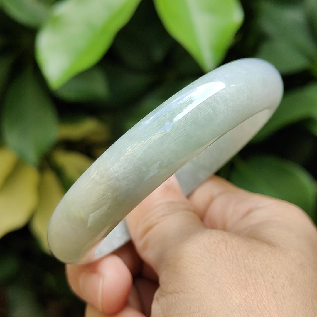 New Arrival Good Quality Natural Type A Jadeite Jade Peace Bangle Size 57mm certificate weighs 58.78 grams, Width: 13.2 mm Thickness: 8.1 mm (bangle21) Yi Pin Qian Jadeites Jade Jewelry ~Your Precious Quintessential ~ Singapore