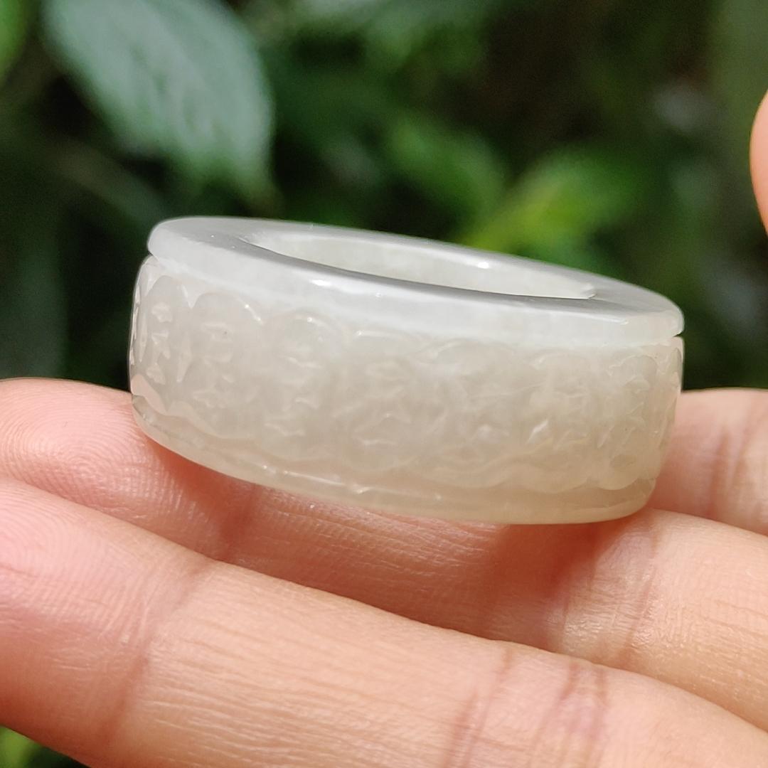 Quality White Natural Type A Jadeite Jade crafted with many coins as Ring with Finger size 21 mm, QIC approved labs certificate weigh 22.07 grams, measurement 12.5 * 6.7 mm (ring6) Yi Pin Qian