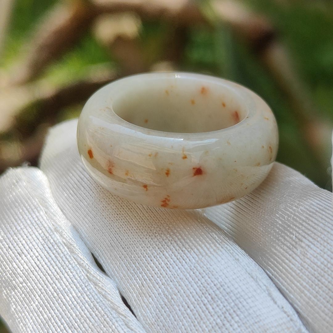 Very unique Natural Type A Jadeite Jade crafted as a ring with red and yellow patches, QIC labs approved certificate included weigh 14.5 grams, finger size 20 mm, measurement 12 * 5.7 mm (ring4) Yi Pin Qian