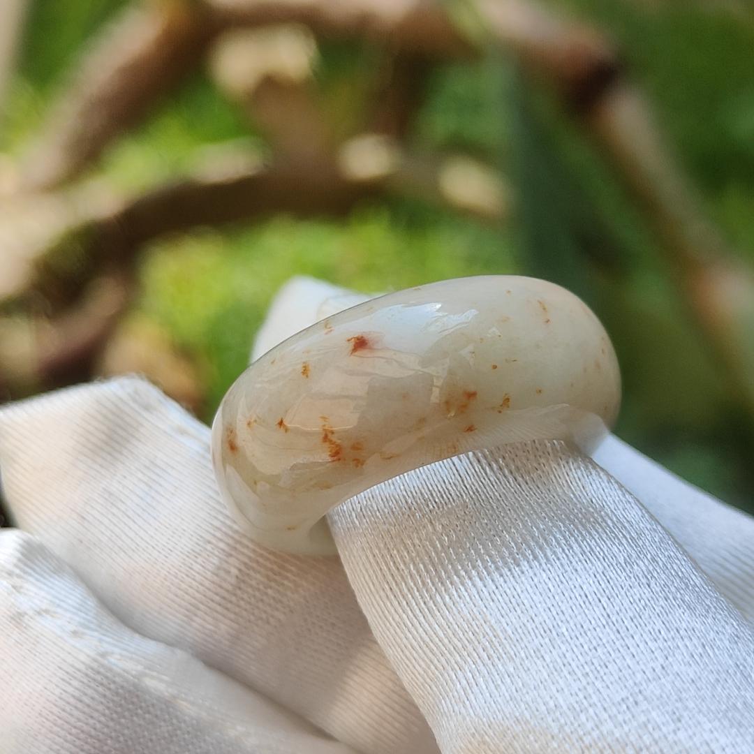 Very unique Natural Type A Jadeite Jade crafted as a ring with red and yellow patches, QIC labs approved certificate included weigh 14.5 grams, finger size 20 mm, measurement 12 * 5.7 mm (ring4) Yi Pin Qian