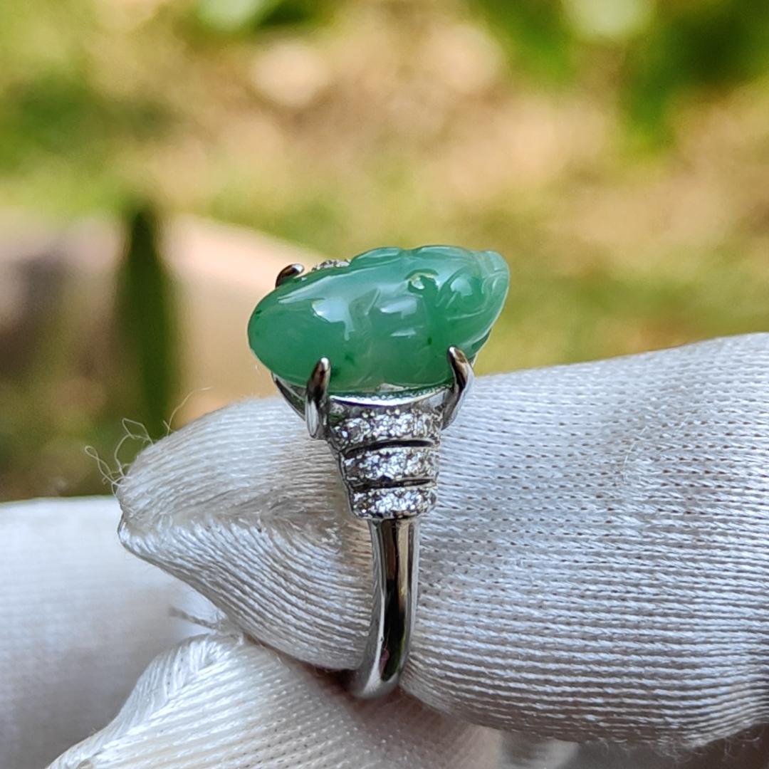 Green Natural Type A Jadeite Jade crafted with Pixiu set on adjustable S925 as a Ring with certificate weigh 2.6 grams, measurement 12.2 * 7 * 4.9 (s925ring9) Yi Pin Qian