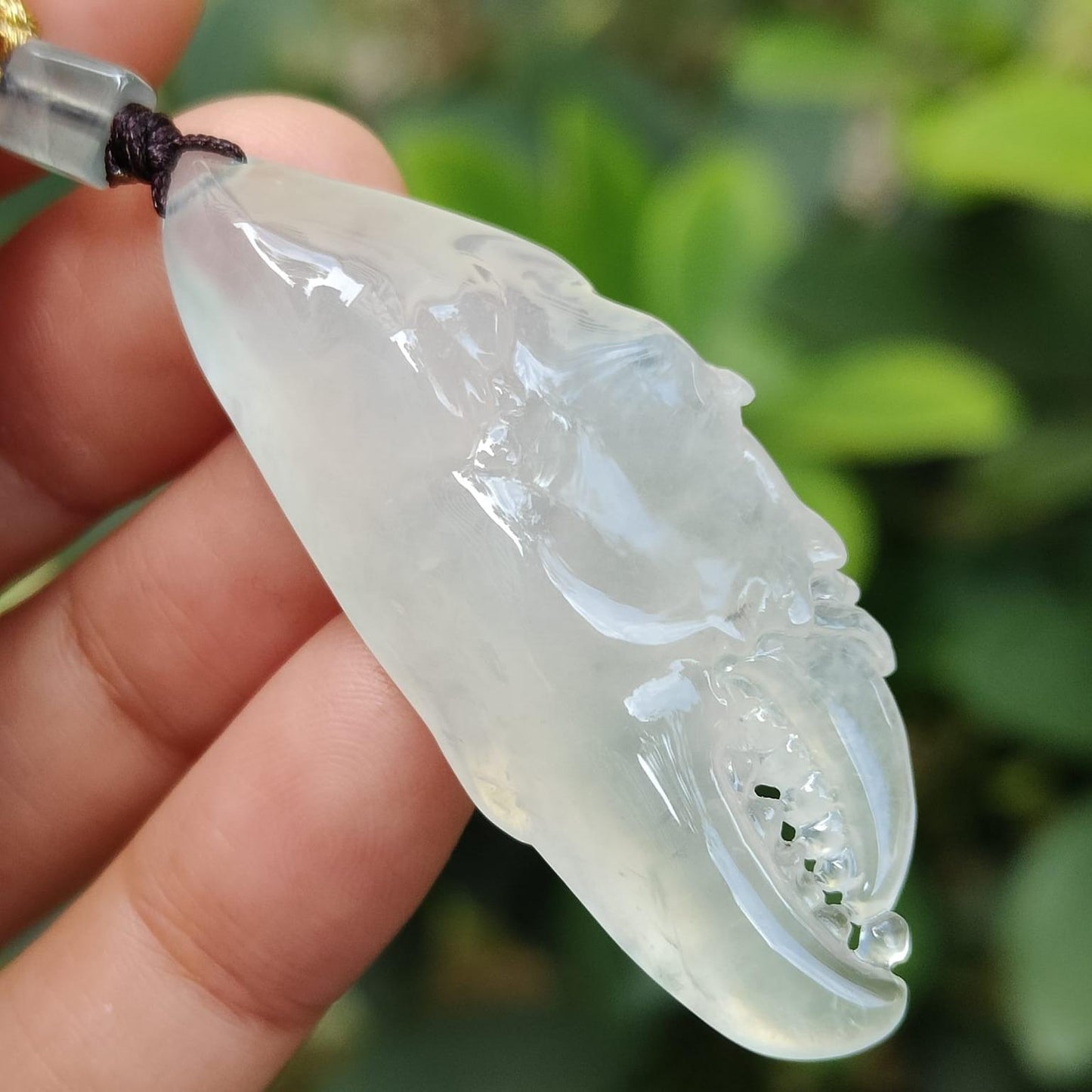 Crafted as Crab Claws Pendant on Premium Fine Quality Natural Type A Jadeite Jade certificate weighs 14.16 grams, measurement 49.2 * 19.5 * 10.8 mm (pendant355) Yi Pin Qian Jadeites Jade Jewelry ~Your Precious Quintessential ~ Singapore
