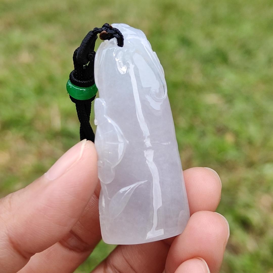 Lavender and Green Natural Type A Jadeite Jade crafted as Bamboo with lizard as a Pendant with certificate weigh 27.29 grams, measurement 54 * 22.3 * 11.8 mm (pendant198) Yi Pin Qian