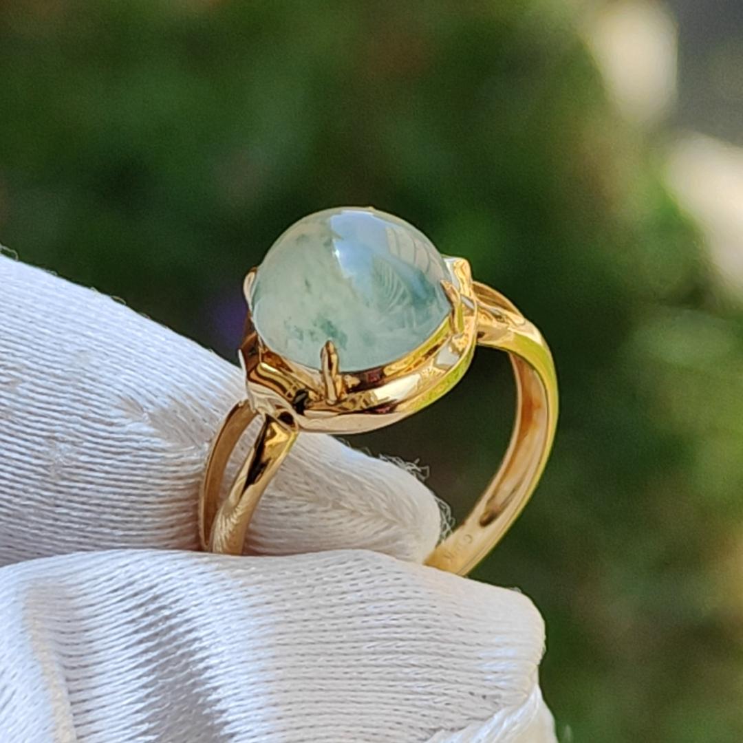 Icy Floating Green Patches Cabochon Natural Type A Jadeite Jade set on 18k gold as a ring with certificate weigh 2.06 grams, measurement 8.9 * 8.8 * 4.2 mm, finger size 16.8 mm (18kring19) Yi Pin Qian