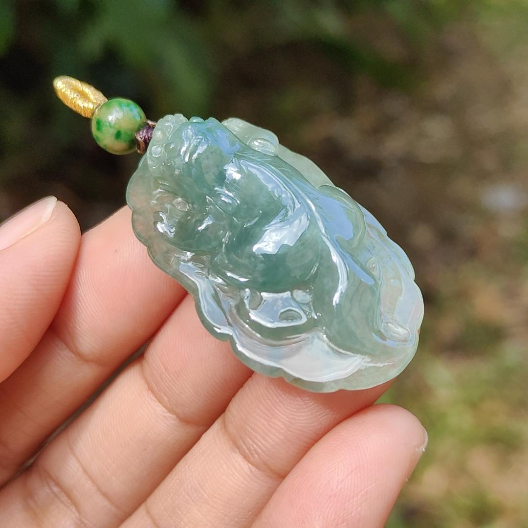 Green Natural Type A Jadeite Jade crafted with Pixiu as Pendant, certificate weighs 12.84 grams, measurement 40 * 23.8 * 10 mm (pendant251) Yi Pin Qian