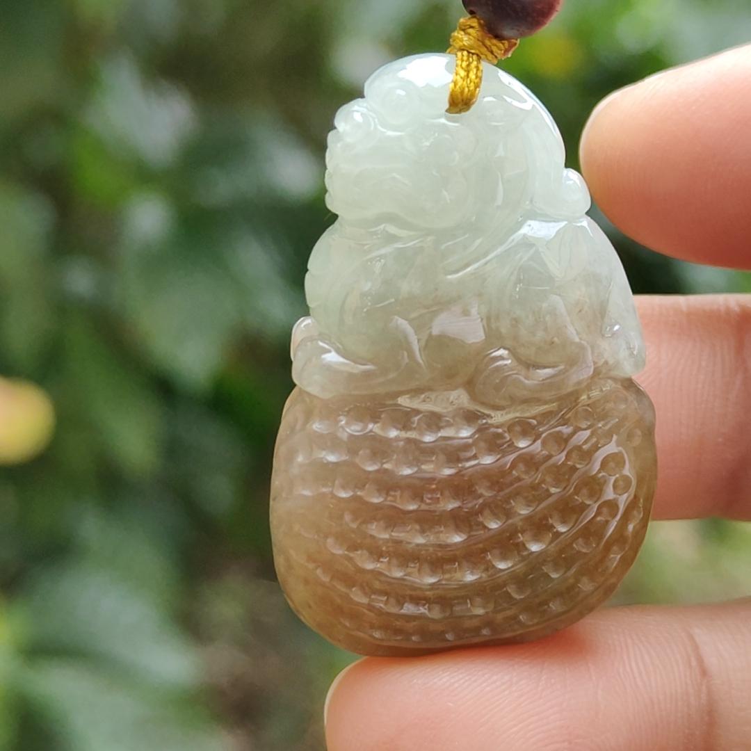 Quality Yellow with Light Green Hue Natural Type A Jadeite Jade crafted with Lion as Pendant, certificate weighs 17.82 grams, measurement 38 * 24 * 11.6 mm (pendant241) Yi Pin Qian