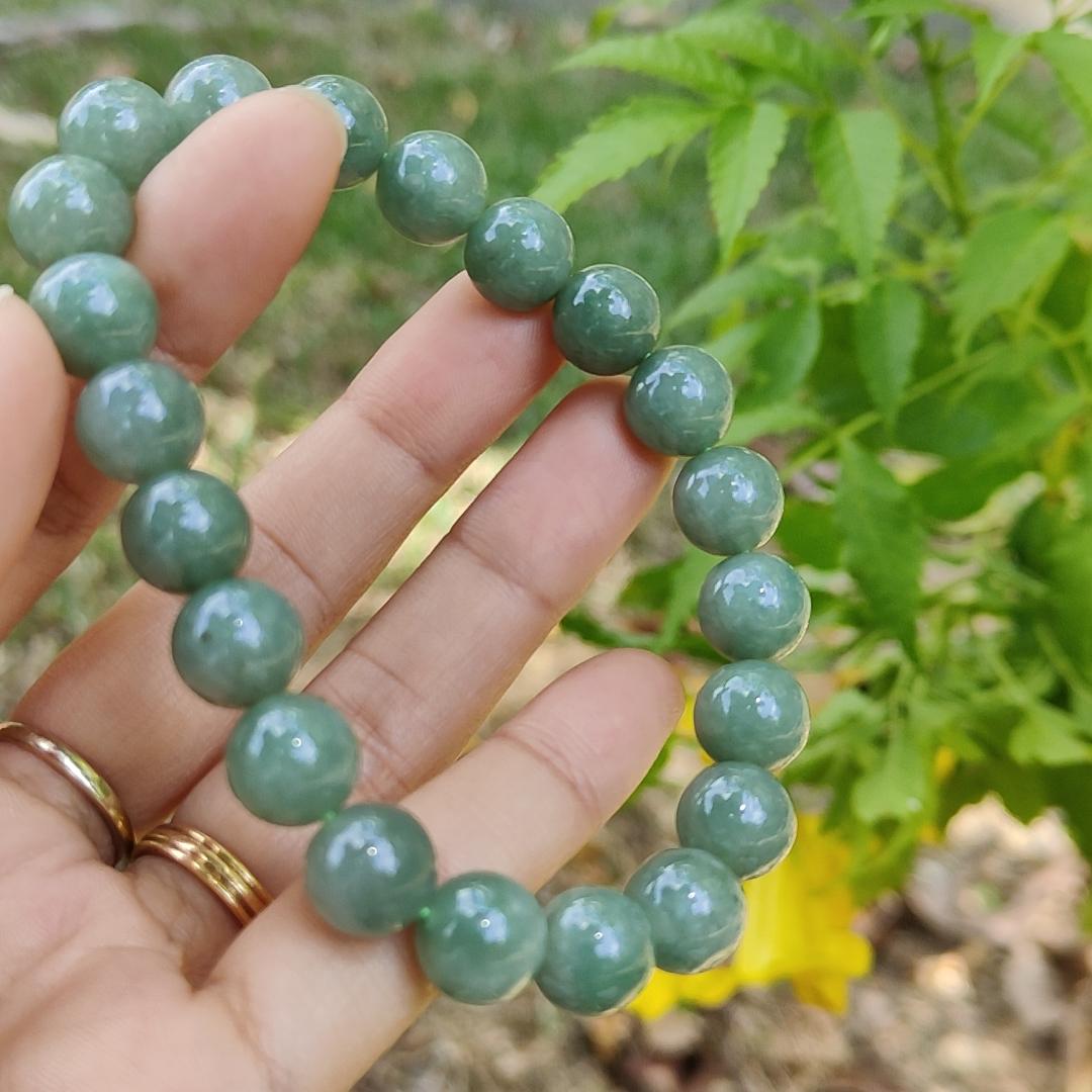 Green 21 Beads measurement 10mm Natural Type A Jadeite Jade Bracelet with QIC approved labs certificate weighs 38.45 grams (bracelet27) Yi Pin Qian