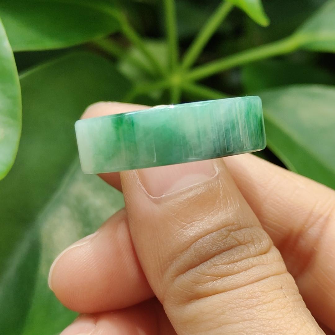High Quality Green,Green Patches Natural Type A Jadeite Jade crafted as Ring, finger size 19.1mm, QIC approved labs certificate weighs 7.68 grams, measurement 7.7 * 4.4 mm (ring8) Yi Pin Qian