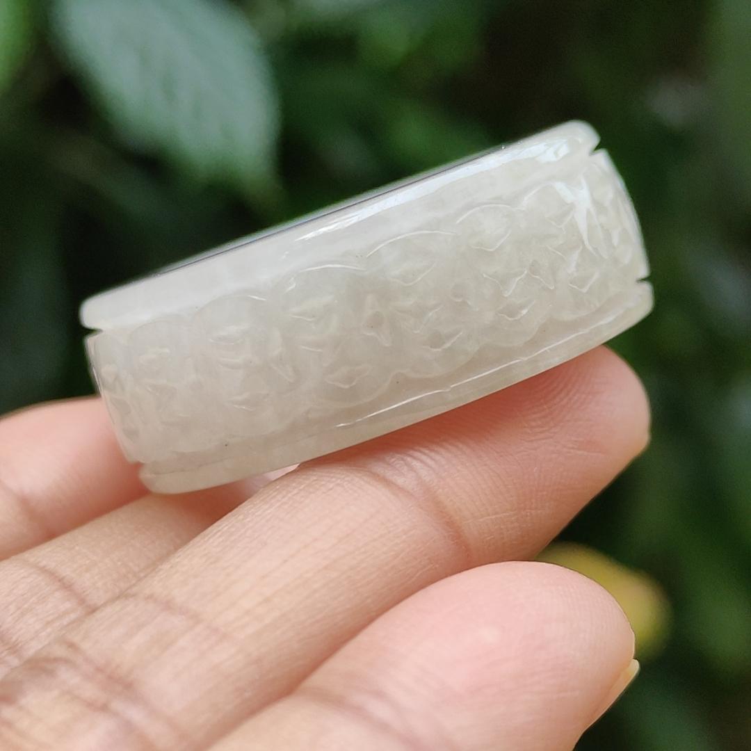 Quality White Natural Type A Jadeite Jade crafted with many coins as Ring with Finger size 21 mm, QIC approved labs certificate weigh 22.07 grams, measurement 12.5 * 6.7 mm (ring6) Yi Pin Qian