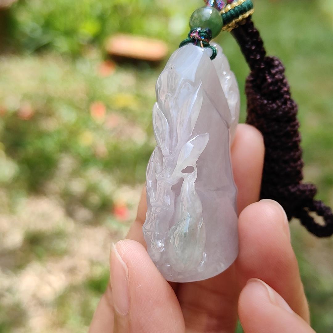 Lavender with little light green Natural Type A Jadeite Jade crafted as Bamboo and Bee as a Pendant, certificate weigh 33.64 grams, measurement 49.7 * 25.1 * 13.2 mm (pendant199) Yi Pin Qian