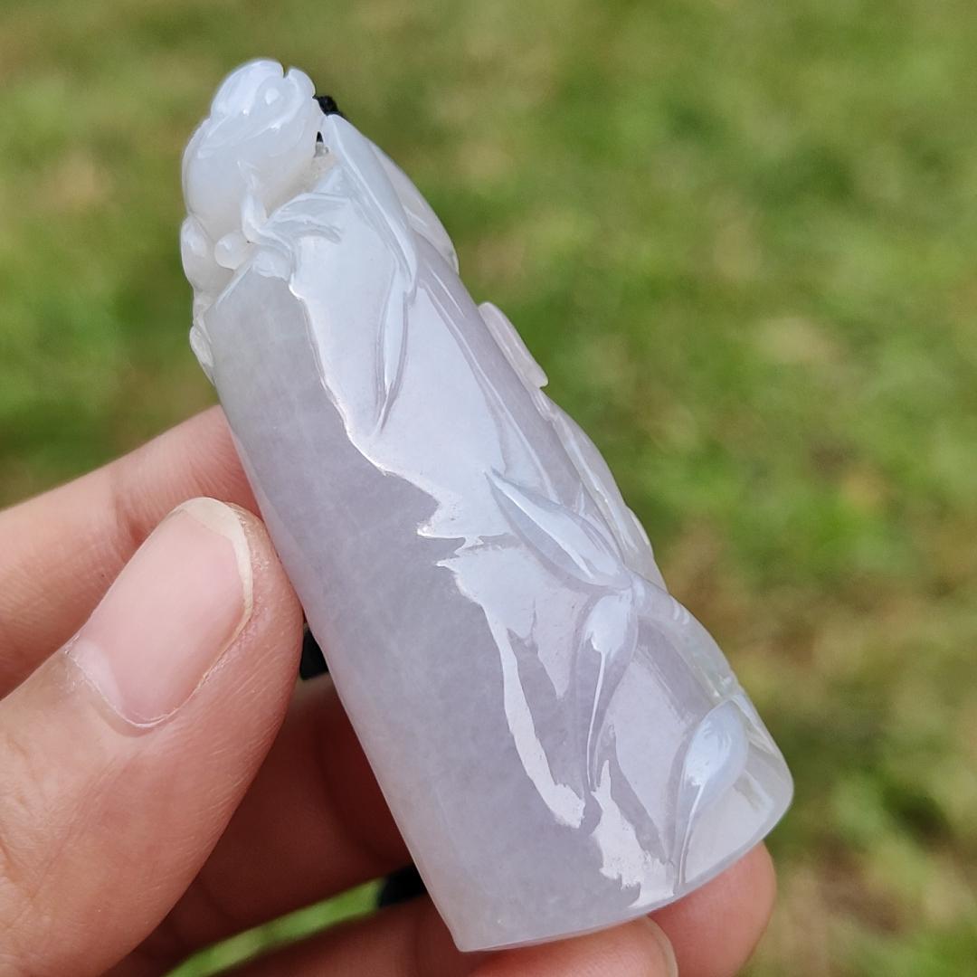 Lavender and Green Natural Type A Jadeite Jade crafted as Bamboo with lizard as a Pendant with certificate weigh 27.29 grams, measurement 54 * 22.3 * 11.8 mm (pendant198) Yi Pin Qian