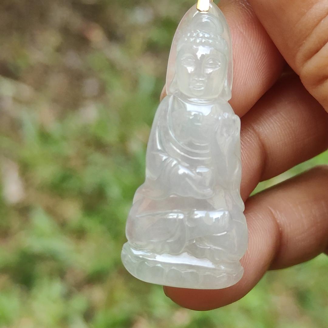 Icy Translucent Natural Type A Jadeite Jade crafted as Buddha with 18k gold clasp as Pendant, certificate weighs 6.78 grams, measurement 41.3 * 17.8 * 6.2 mm (18kp44) Yi Pin Qian