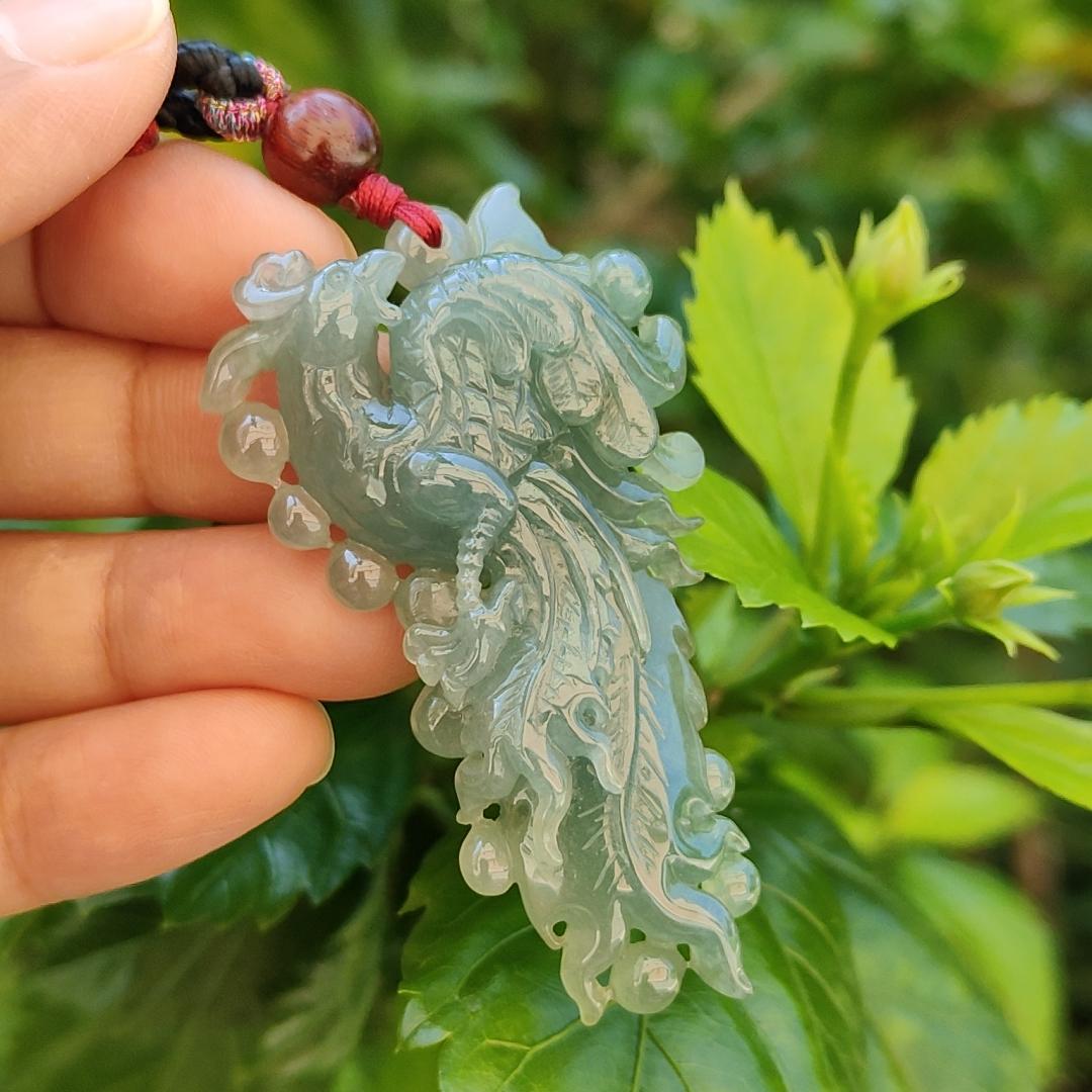 Green Pheonix Natural Type A Jadeite Pendant with certificate weighs 21.83 grams, 58 * 33.9 * 12.1 mm, meaning Endless, brave and strong, not forgetting also represent good luck, suitable for daily wear (pendant87) Yi Pin Qian