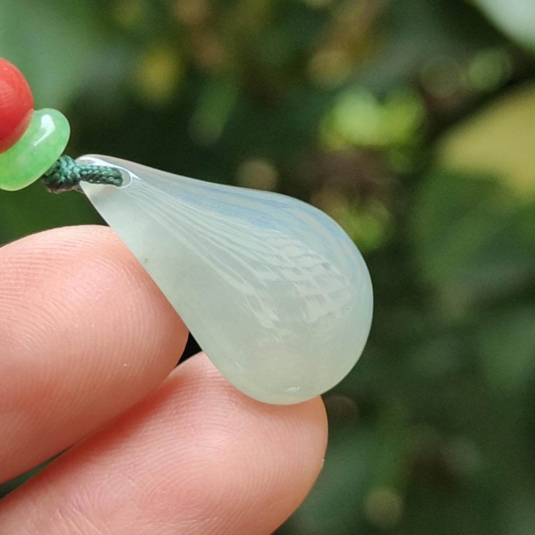 Drop Shape Crafting on Natural Type A Jadeite Jade as Pendant in Singapore with certificate weighs 5.93 grams, measurement 24.5 * 14.6 * 6.1 mm (pendant 334) Yi Pin Qian Jadeites Jade Jewelry ~Your Precious Quintessential ~ Singapore