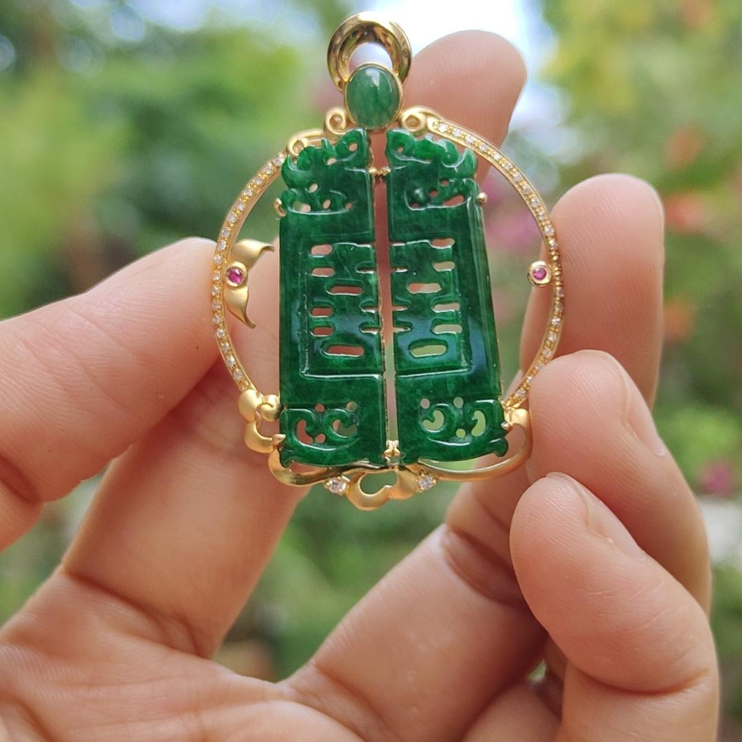 Double Happiness 18k Gold Setting Pendant with Diamonds and 1 green cabochon Natural Type A Jadeite with NGI Gemstone report weight 6.51 grams , 29.67 * 19.88 * 2.73 mm , Translucent Green fine grain crystal aggregate 18k gold Tested using X-ray (18kp9) Yi Pin Qian