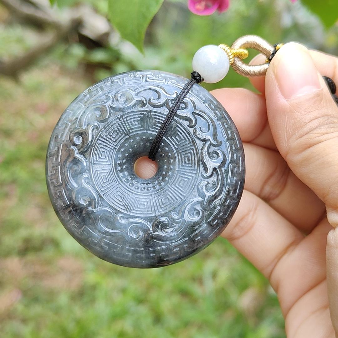 Hugh archaize style Black Natural Type A Jadeite Pendant crafted as Donut, symbols of Attract wealth , certificate included weigh 62.62 grams, 51 * 51 * 12.6 mm, suitable for daily wear (pendant63) Yi Pin Qian