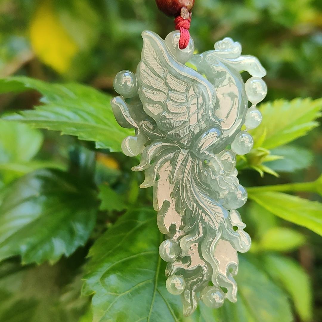 Green Pheonix Natural Type A Jadeite Pendant with certificate weighs 21.83 grams, 58 * 33.9 * 12.1 mm, meaning Endless, brave and strong, not forgetting also represent good luck, suitable for daily wear (pendant87) Yi Pin Qian