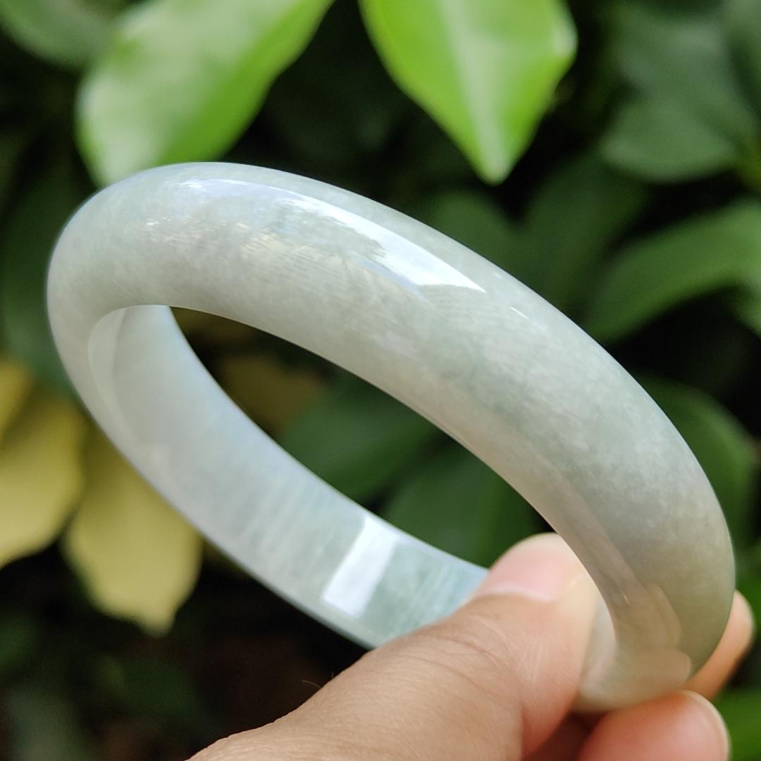 New Arrival Good Quality Natural Type A Jadeite Jade Peace Bangle Size 57mm certificate weighs 58.78 grams, Width: 13.2 mm Thickness: 8.1 mm (bangle21) Yi Pin Qian Jadeites Jade Jewelry ~Your Precious Quintessential ~ Singapore