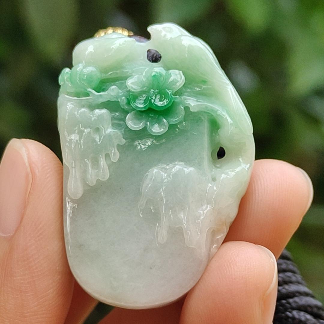 Beautifully crafted with birds and flower light green Natural Type A Jadeite Jade as Pendant Yi Pin Qian