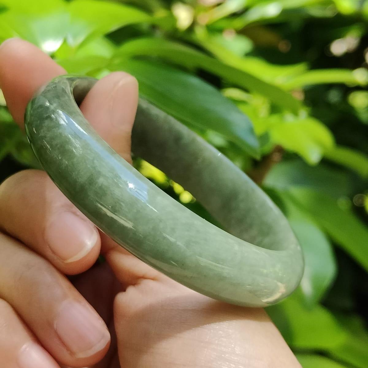 Natural Type A Jadeite Jade Peace Bangle – Five-Element Harmony | Feng Shui Certified (Sku: bangle36)