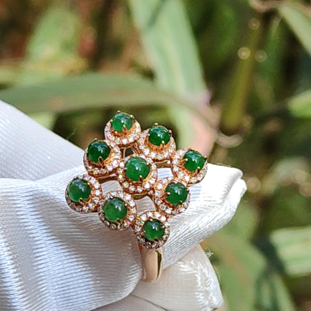 Mid Year Special Offer, Stunning 18k Gold setting with 9 green cabochons and diamonds Natural Type A Jadeites Ring with certificate weigh 3.92 grams, finger size 17.7 mm (18kring2) Yi Pin Qian