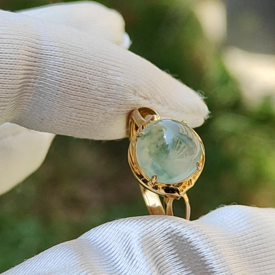 Icy Floating Green Patches Cabochon Natural Type A Jadeite Jade set on 18k gold as a ring with certificate weigh 2.06 grams, measurement 8.9 * 8.8 * 4.2 mm, finger size 16.8 mm (18kring19) Yi Pin Qian