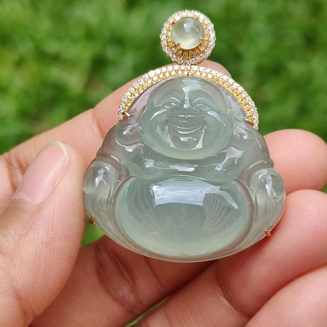 Icy Light Green Natural Type A Jadeite Jade Pendant crafted as Milo Buddha set on 18k gold with 1 icy cabochon and diamonds, certificate included weigh 13.8 grams, measurement 41.9 * 33.1 * 11.6 mm (18kp15) Yi Pin Qian