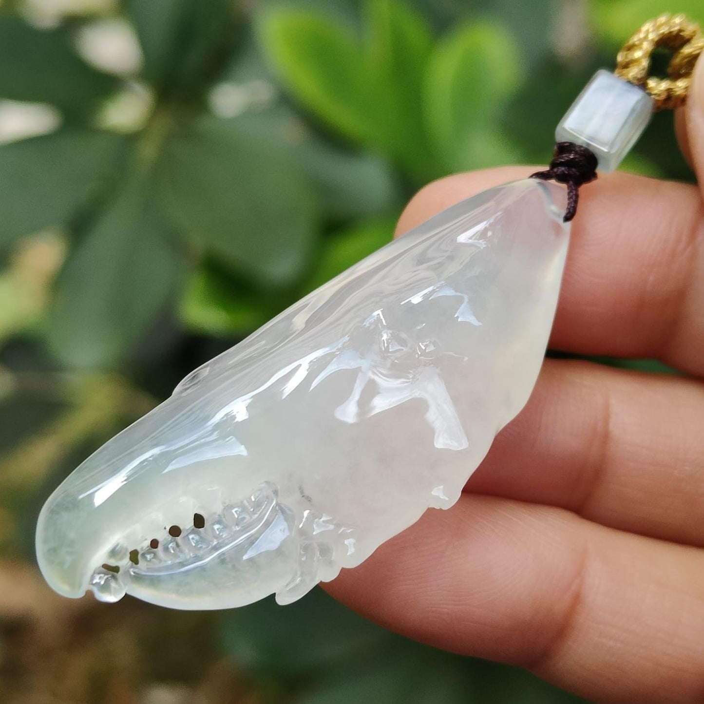 Crafted as Crab Claws Pendant on Premium Fine Quality Natural Type A Jadeite Jade certificate weighs 14.16 grams, measurement 49.2 * 19.5 * 10.8 mm (pendant355) Yi Pin Qian Jadeites Jade Jewelry ~Your Precious Quintessential ~ Singapore