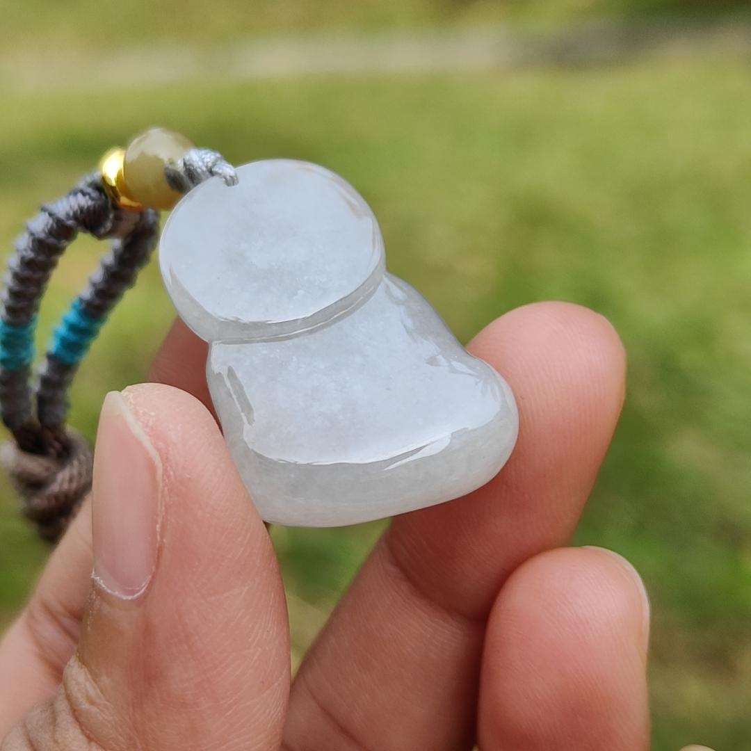 New shop Offer - Semi Icy Natural Type A Jadeite Jade crafted with Buddha as Pendant with certificate weigh 10.97 grams, measurement 29.3 * 20.6 * 11mm (pendant212) Yi Pin Qian