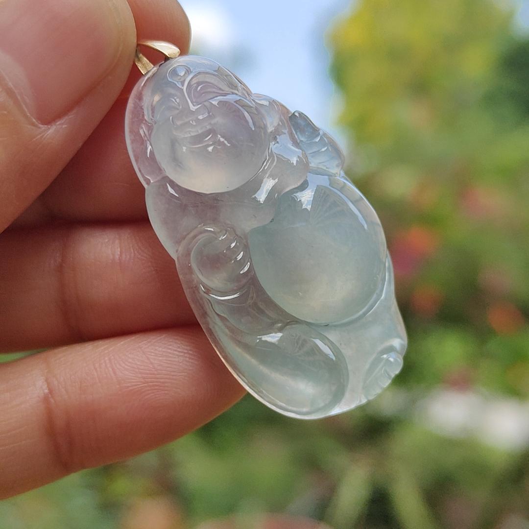 Old Mine Natural Type A Jadeite with NGI Gemstone report - A Highly Translucent Icy Variety Pendant weight 9.99 grams, 38.8 * 21.72 * 8.16 mm , plus 18k gold clasp, Very fine grain crystal aggregate and very good translucency Myanmar Jadeite (18kp5) Yi Pin Qian