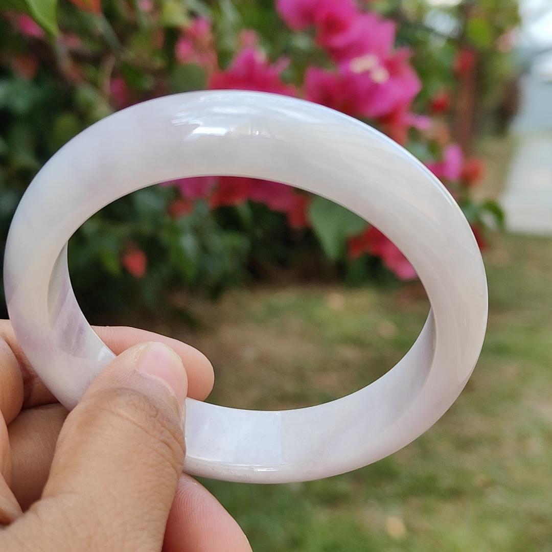 Light Lavender Natural Type A Jadeite Jade crafted with shape of Peace Bracelet Bangle, certificate weigh 60.17 grams, measurement 14.1 * 8 mm, Wrist size 57.5 mm (bangle5) Yi Pin Qian