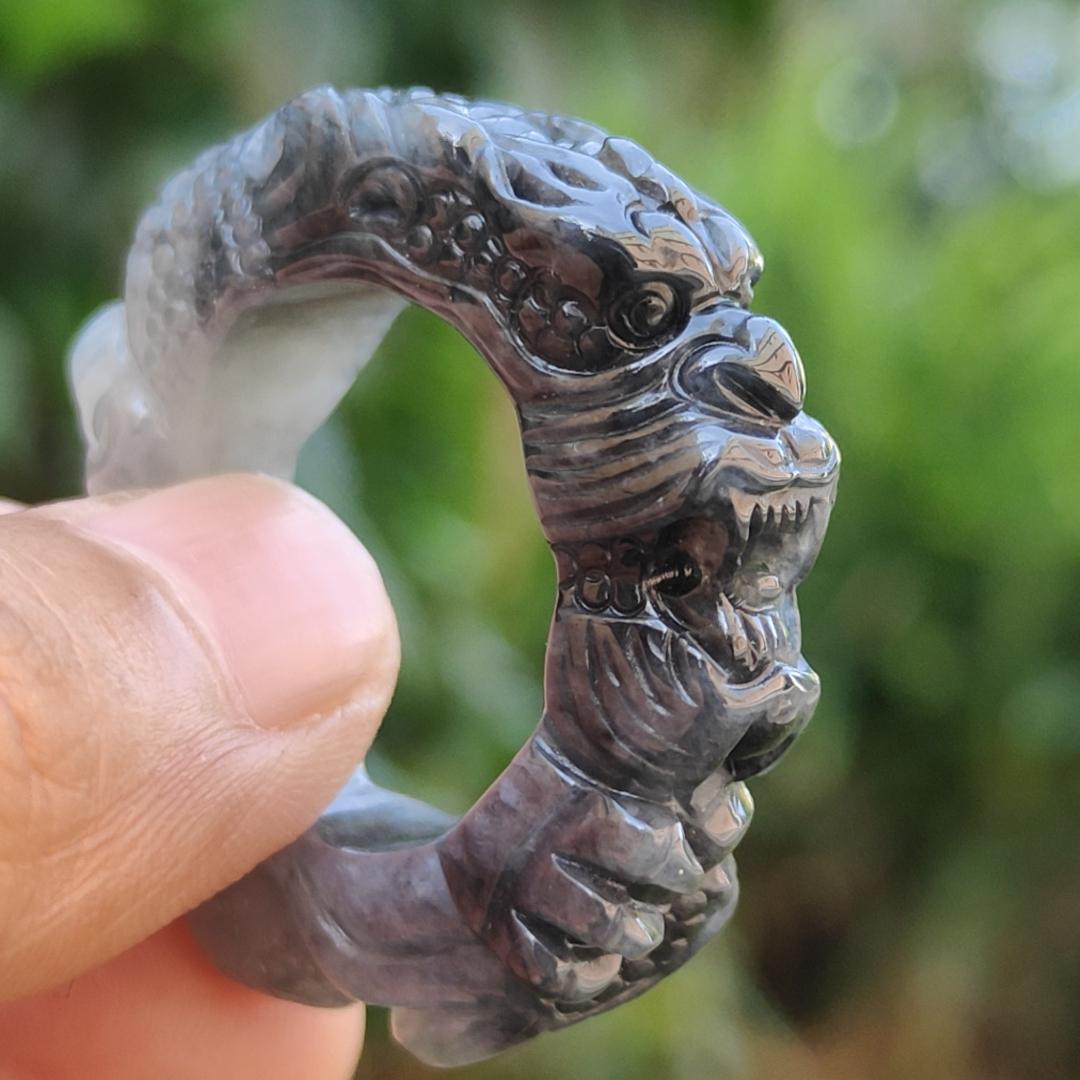 Black and White Natural Type A Jadeite Jade crafted with Dragon as 21mm Ring, certificate weigh 16.8 grams, measurement 10.5 * 8.3 mm (ring7) Yi Pin Qian