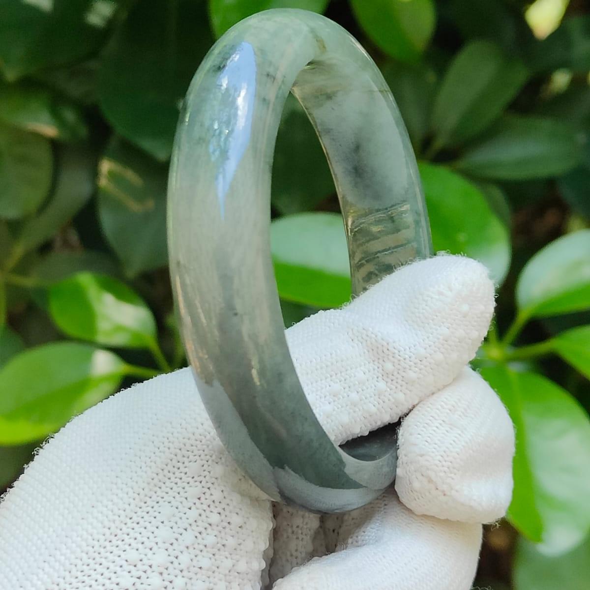 🌀 Natural Type A Jadeite Jade Peace Bangle 🌱 | Zi Wei Dou Shu-Aligned for Singapore’s Dynamic Lifestyles (Sku: bangle37)