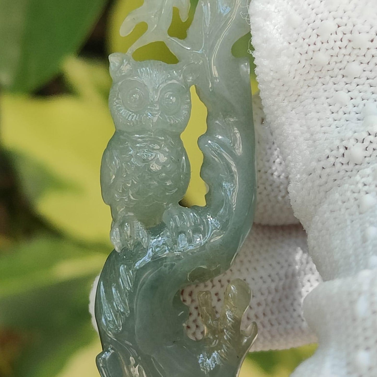 Earth's Whisperer - Natural Sage Owl Jadeite Pendant & Stand (Sku: pendant413) Yi Pin Qian Jadeites Jade Jewelry ~Your Precious Quintessential ~ Singapore