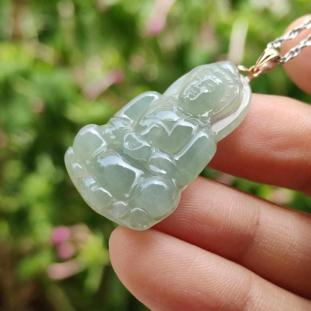 Light Green Good Translucent Natural Type A Jadeite Jade crafted with Guanyin 18k gold clasps as Pendant, certificate weighs 6.36 grams, measurement 32.2 * 21 * 5.8 mm (18kp49) Yi Pin Qian